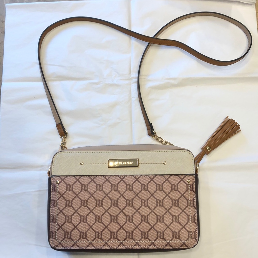 Shoulder purse